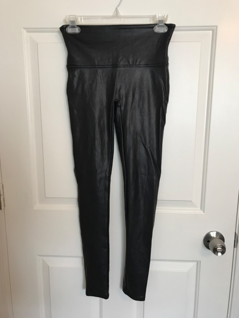 Spanx Faux Leather Leggings Size M Black - Picture 3 of 11